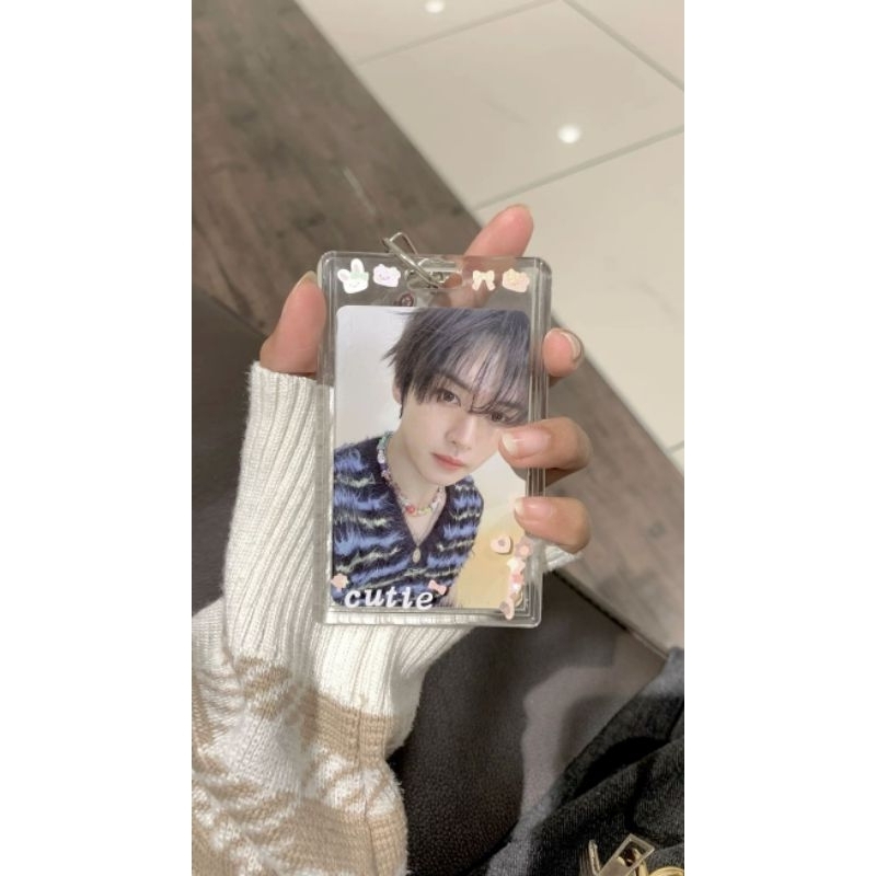 

ID CARD ACRYLIC HOLDER K-POP