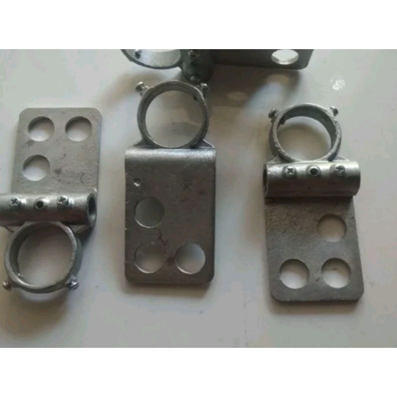 Breket Driven Antena Yagi lubang 1¼ x ½ inch