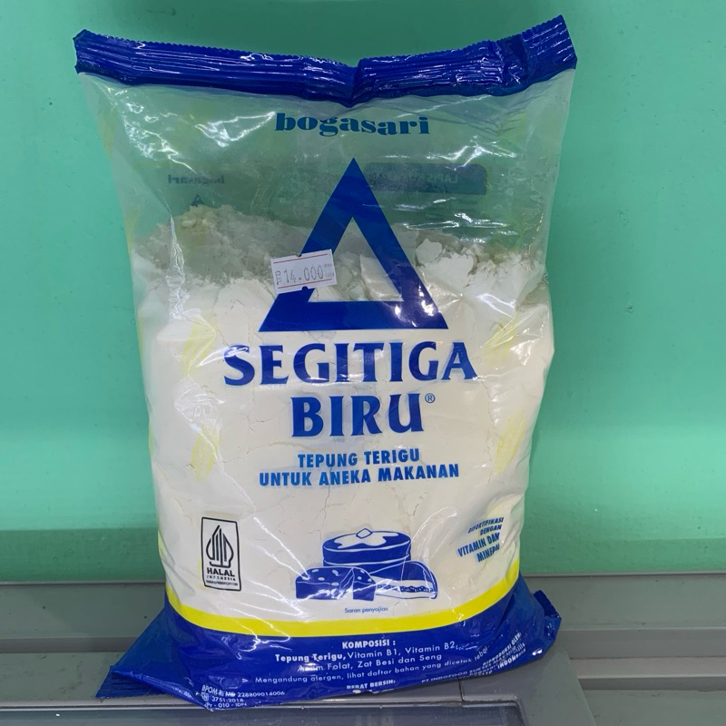 

Tepung Segitiga Biru