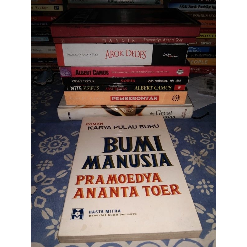 Bumi Manusia Pramoedya Ananta Toer Hasta Mitra