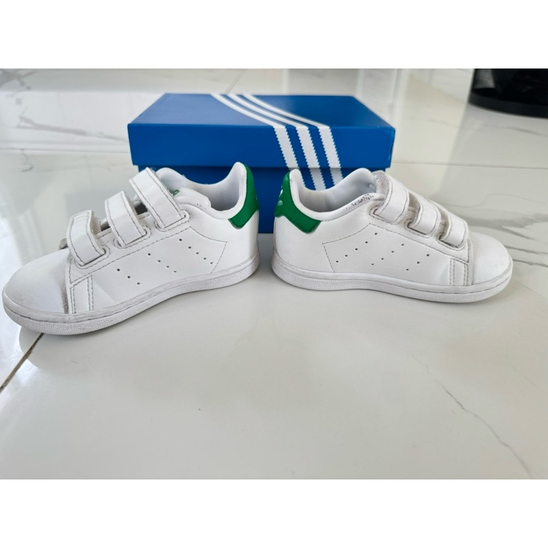 PRELOVED ADIDAS KIDS BABY STAN SMITH SIZE US 6,5K / UK 6K / FR 23 / JP 135 / CHN 130 SEPATU BAYI ANA