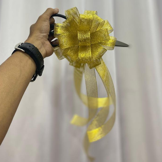 

Gunting Hias "VETO" Untuk Pita Peresmian bahan Pita Glitter