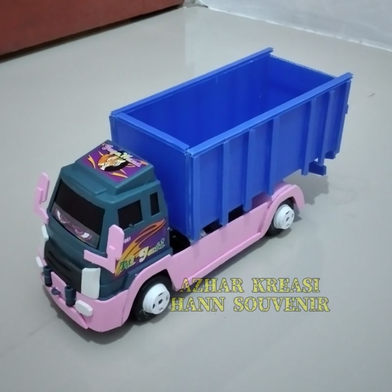 mainan truk plastik modif ukuran kecil
