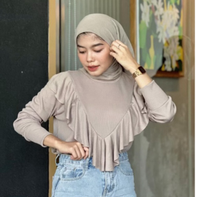 Lady sweater ruffle knit preloved | Ruffle knit Khaki | PRELOVED KNIT RUFLLE