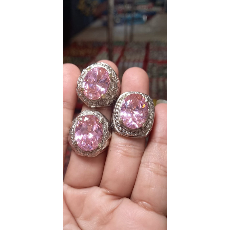 Batu Permata kualitas bagus pink topas