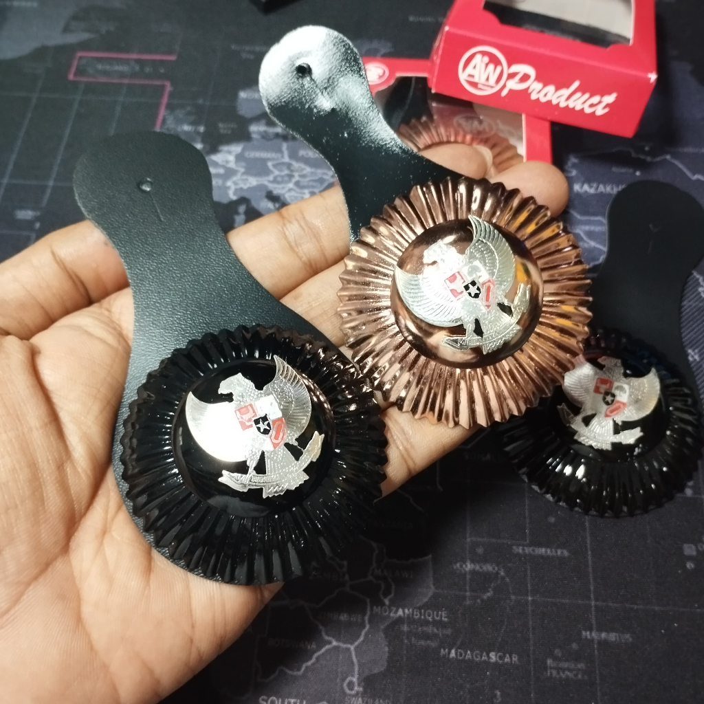 Tanda jabatan lurah / lencana lurah / jengkol lurah [ foto asli ]