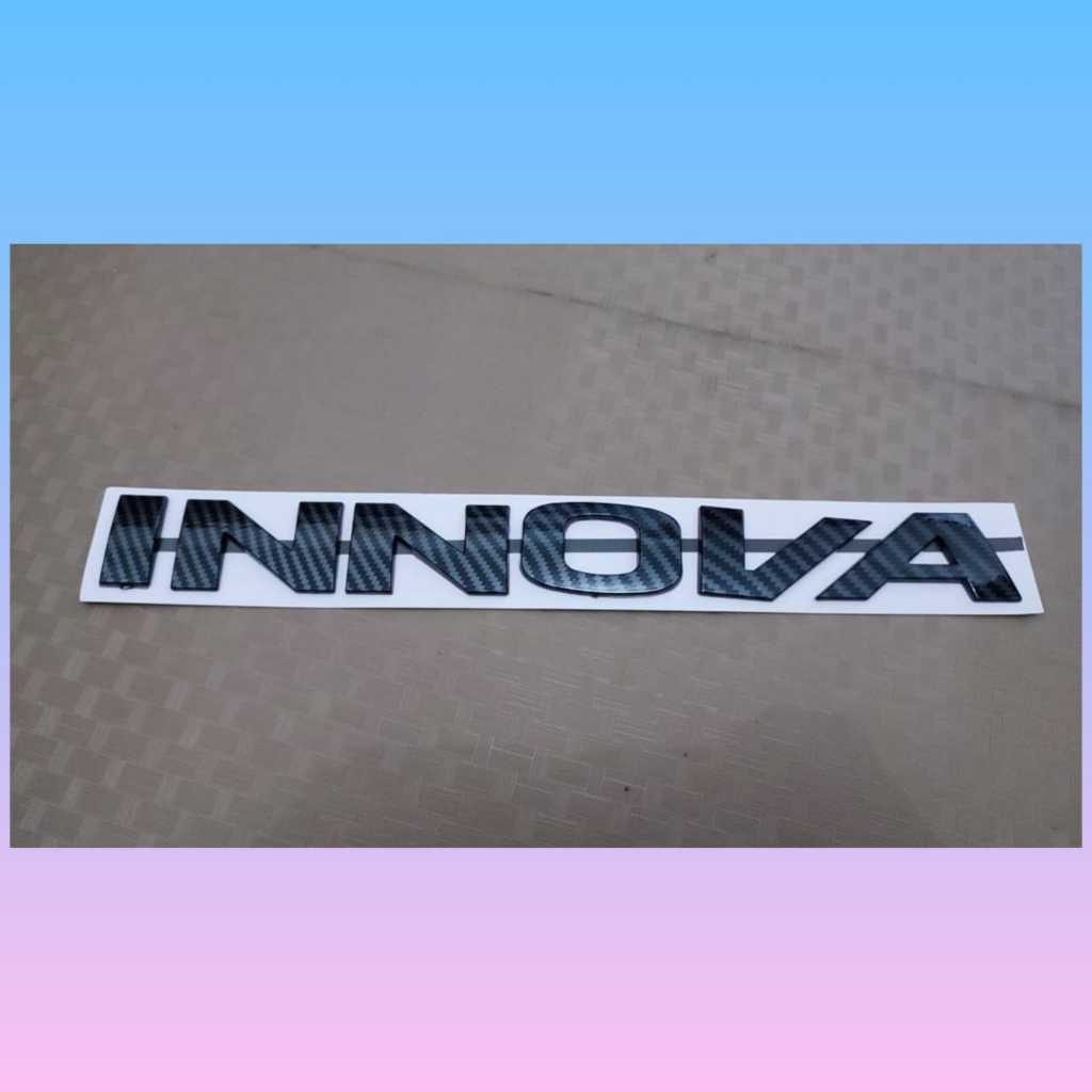 Emblem kap mesin tulisan innova warna carbon