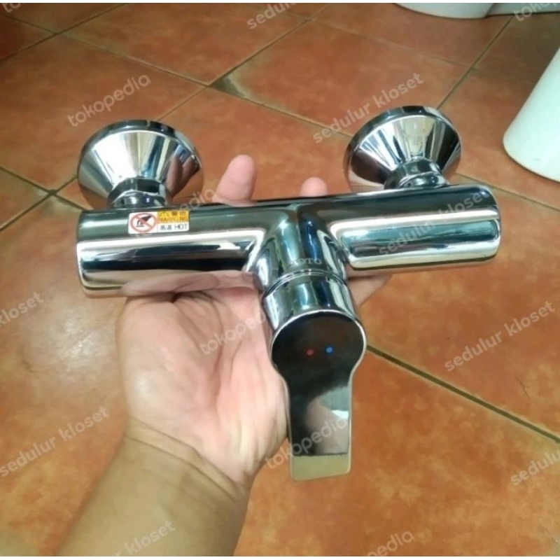 kran mixer shower/kran shower panas dingin TOTO