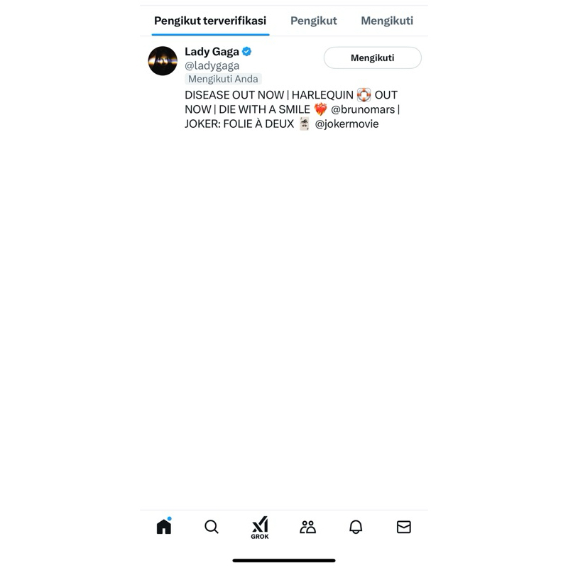 akun twitter (difollow lady gaga)