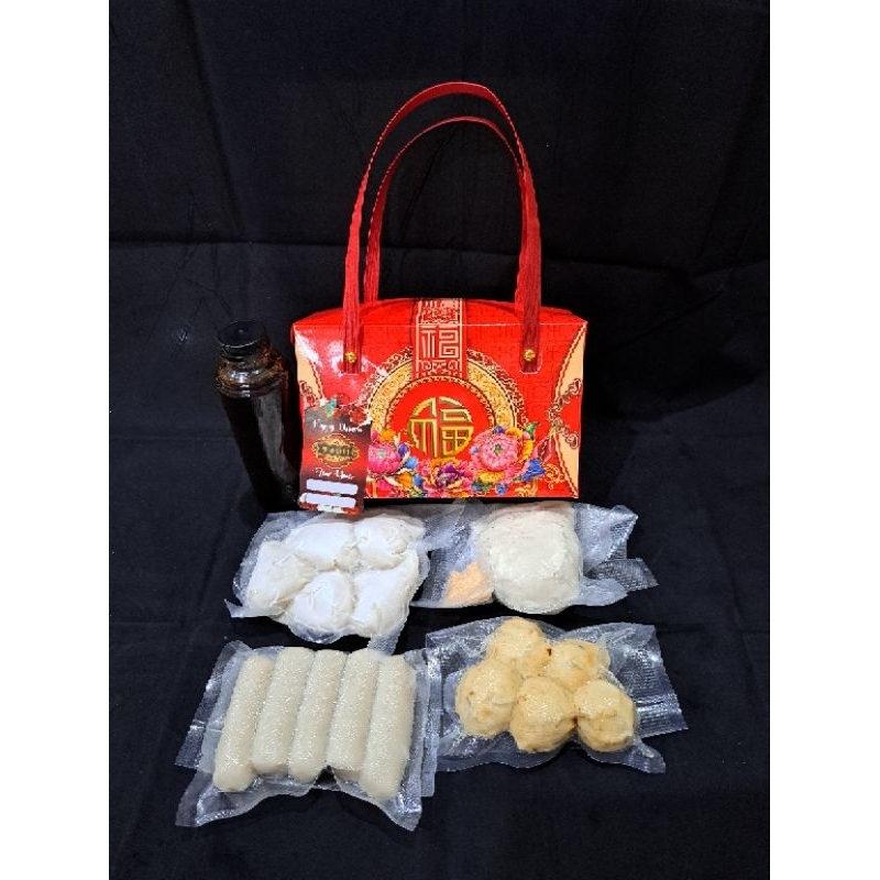 

Hampers Imlek Paket Pempek Ikan Tenggiri