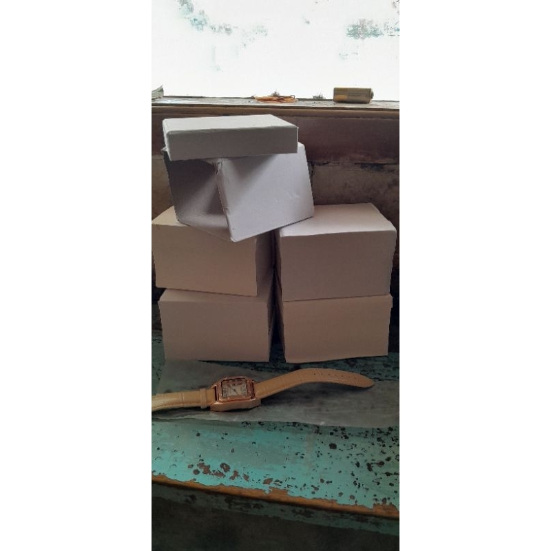 Jam Tangan Cewek Cantik Kotak Cartier