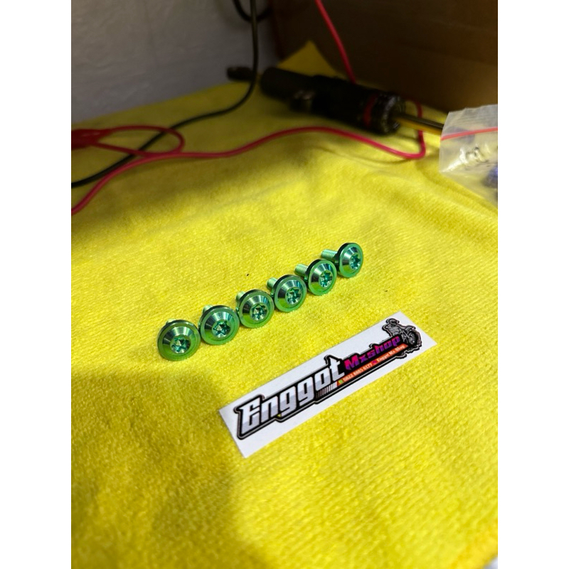 Baut titanium cover sok depan usd klx