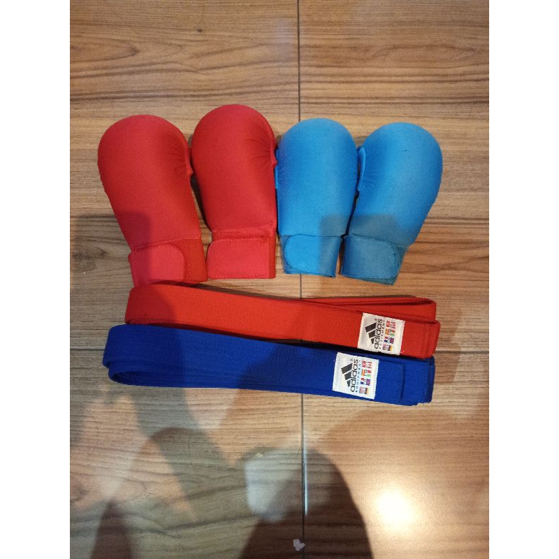 Hand Protector dan Sabuk Pertandingan Karate (Bekas)