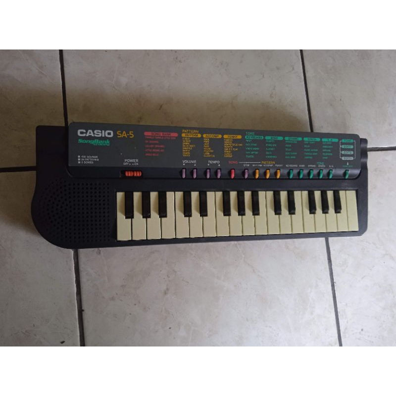 mainan edukasi piano keyboard Casio original sa 5 mulus bekas