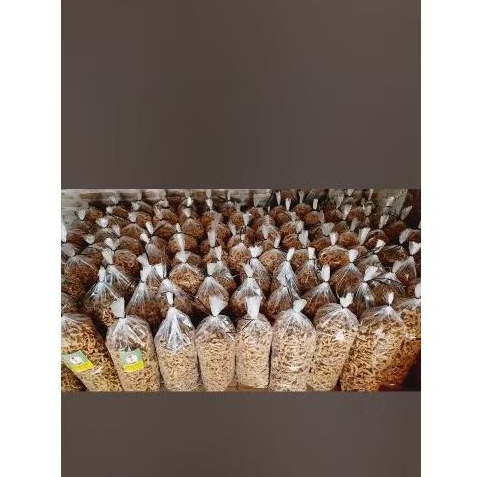 

KERIPIK Usus Ayam/Kripik/KERIPIK UsusAyam Renyah gurih/1 KG