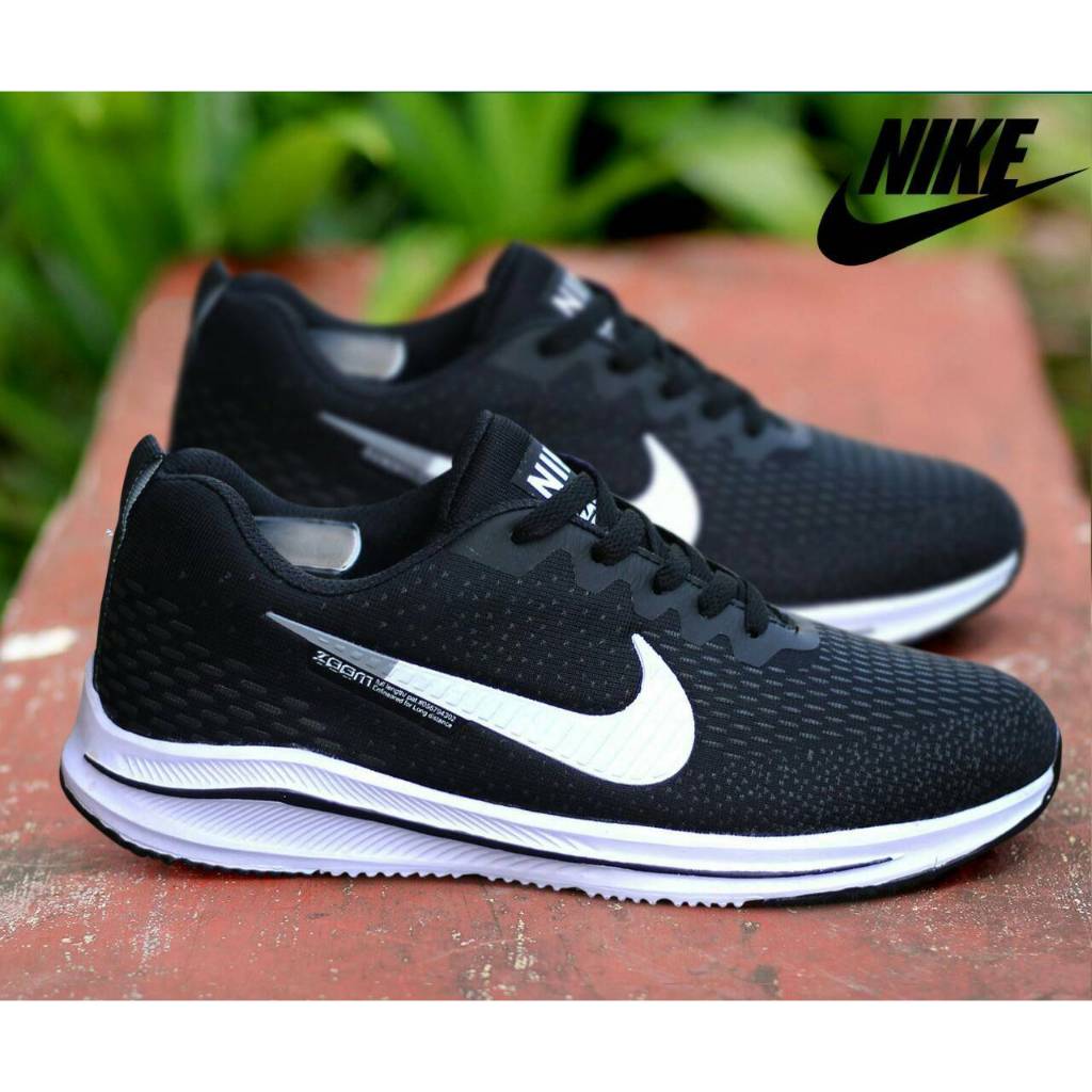 Sepatu Olahraga Lari Pria Nike Zoom Flyknit
