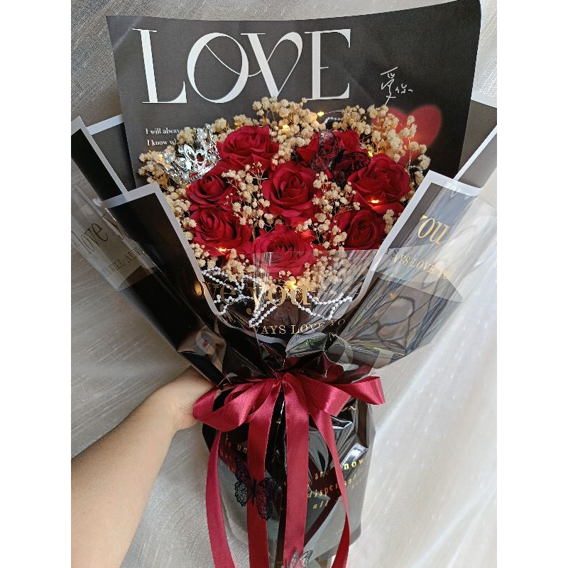

BUKET VALENTINE / BUKET ULTAH / BUKET WISUDA / BUKET HR IBU / BUKET ANNIVERSARY / BUNGA / KADO / HAMPERS / GIFT VALENTINE / GIFT CEWE