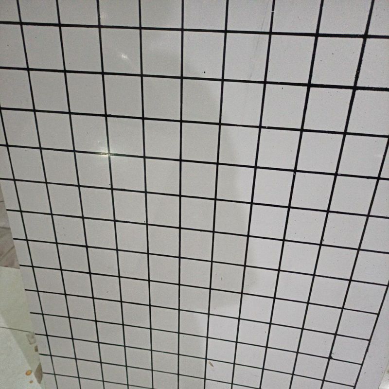 

papan kotak ukuran 80x60 cm lis kayu