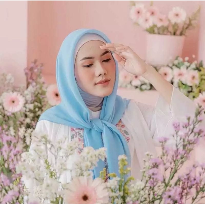PARIS PREMIUM WARNA BABY BLUE HIJAB SEGI EMPAT VOAL ANTI LETOY