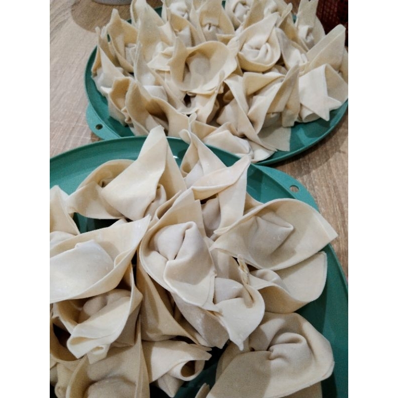 

pangsit kuah / wanton chili oil ayam HALAL (Frozen food)