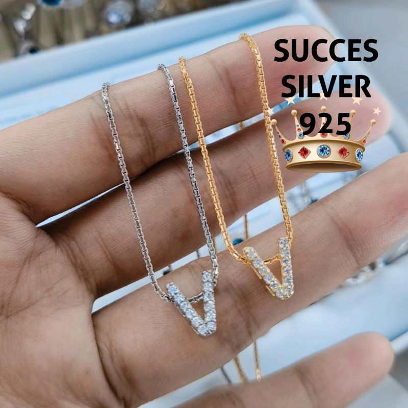 KALUNG PERAK ASLI 925 LAPIS EMAS VARIASI ITALI HURUF V
