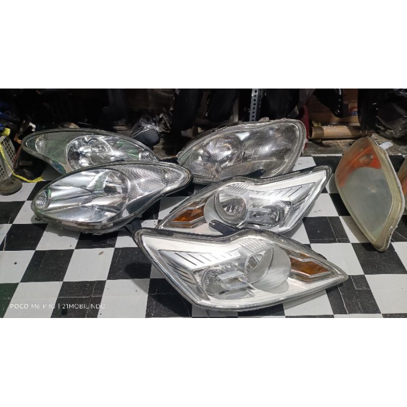 Lampu depan Headlamp Ford Focus 2009-2011 original second
