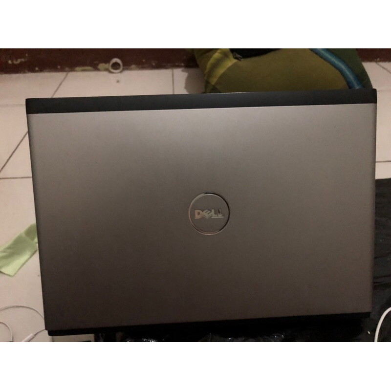 LAPTOP DELL VOSTRO 3300