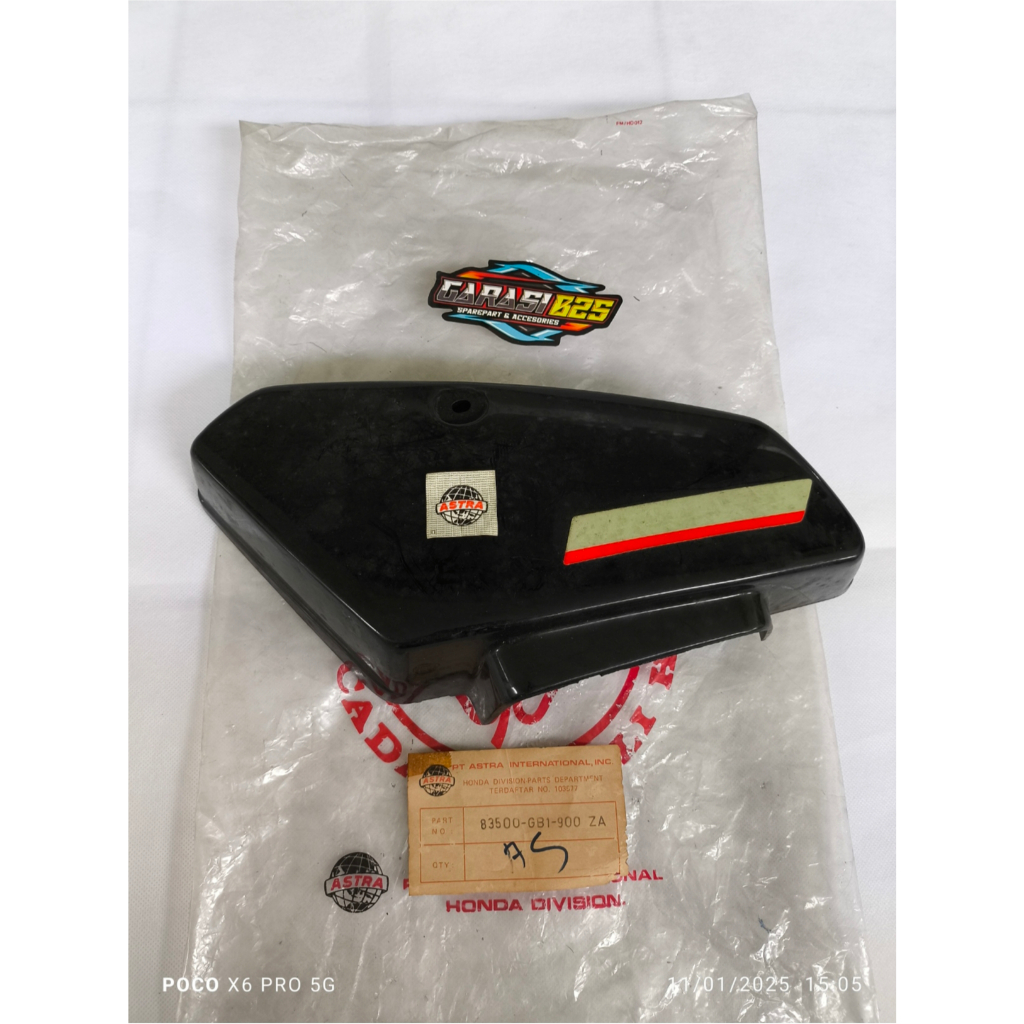 83500-GB1-900ZA cover tutup aki dop aki accu kanan hitam c700 c800 original ASTRA