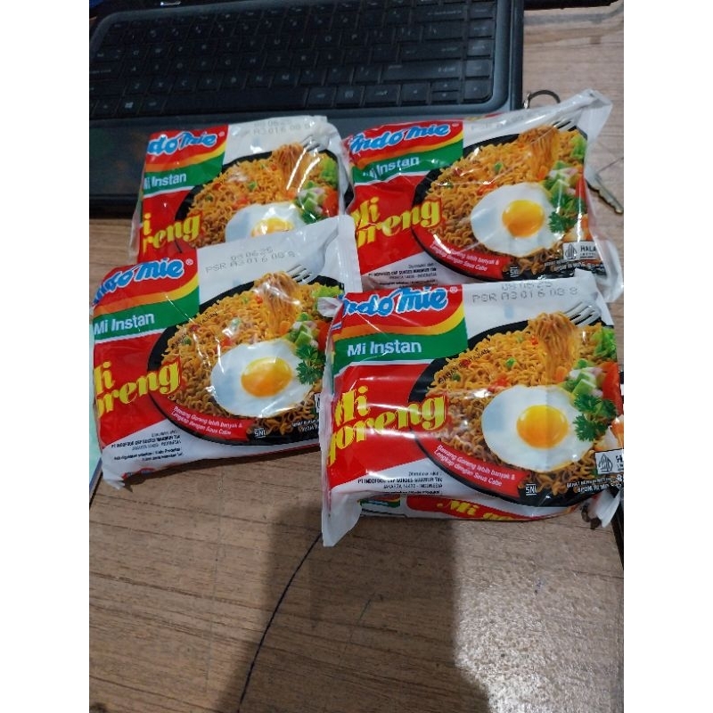 

INDOMIE GORENG 2 DUS|MINYAK GORENG 1L