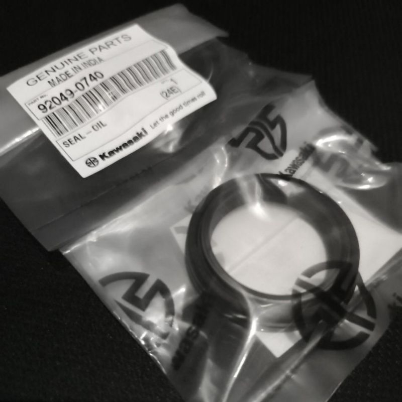 Seal Shock Depan Ninja RR Mono 250 Original Kawasaki
