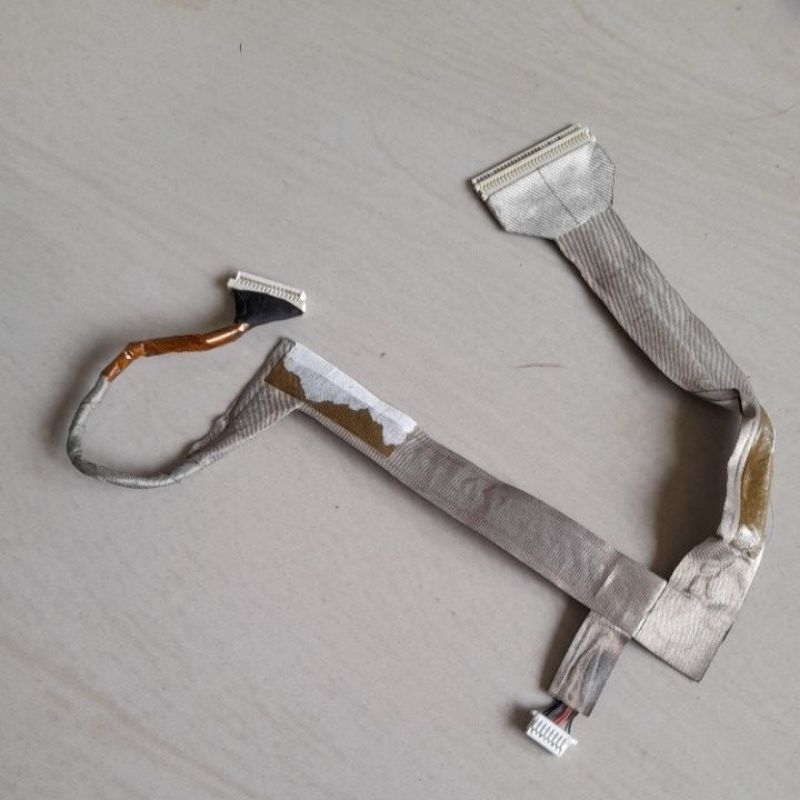 Fleksibel LCD bawaan Laptop Samsung R518