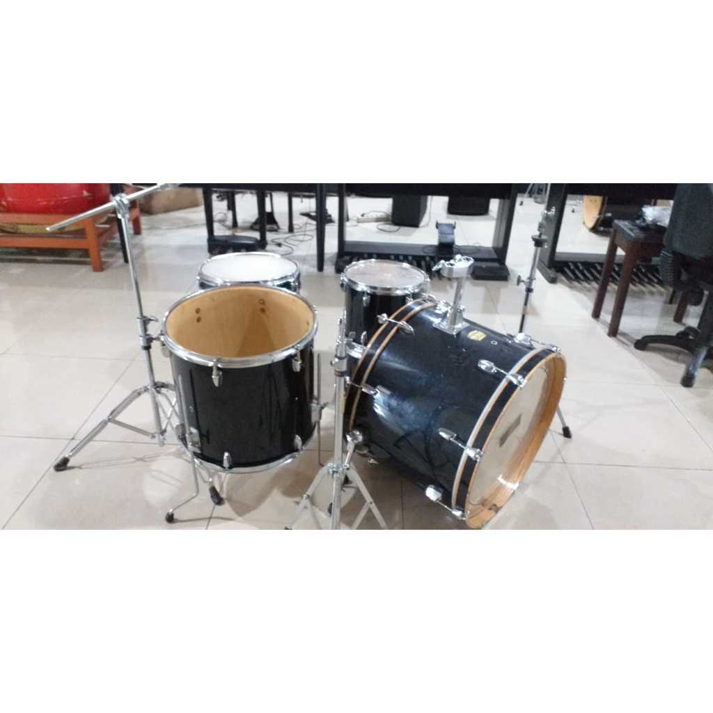 Yamaha Drum Akustik YD series Second with single pedal yamaha