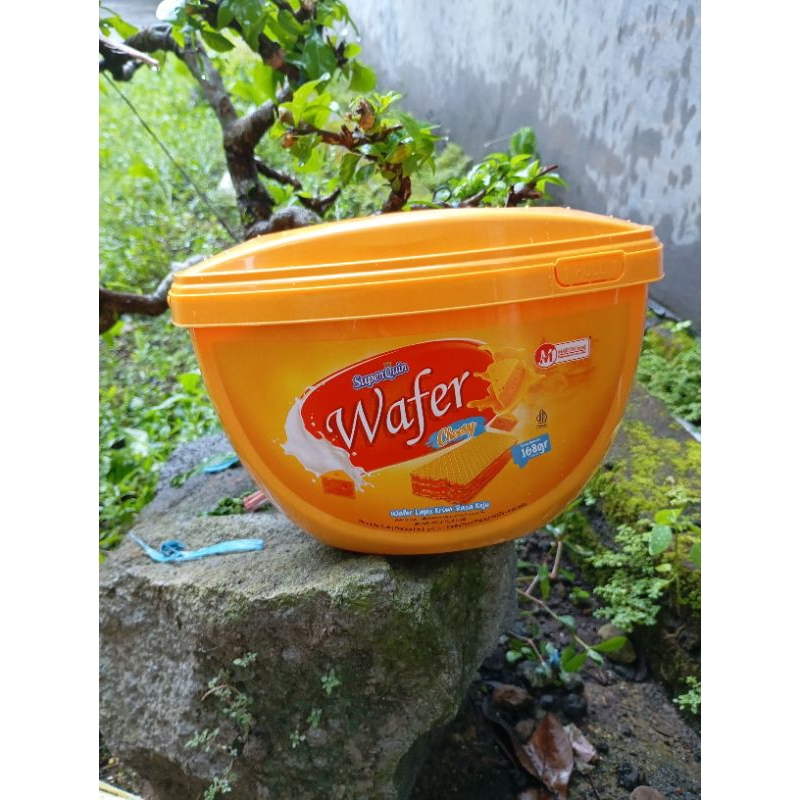 

Wafer kaleng superquinn 168gram
