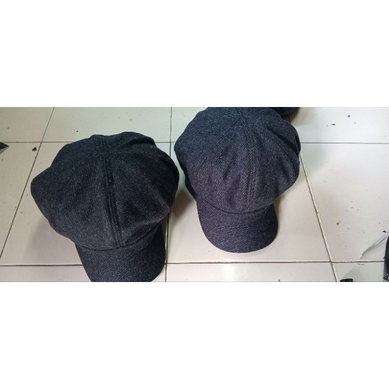 Topi Hitam Kuningan