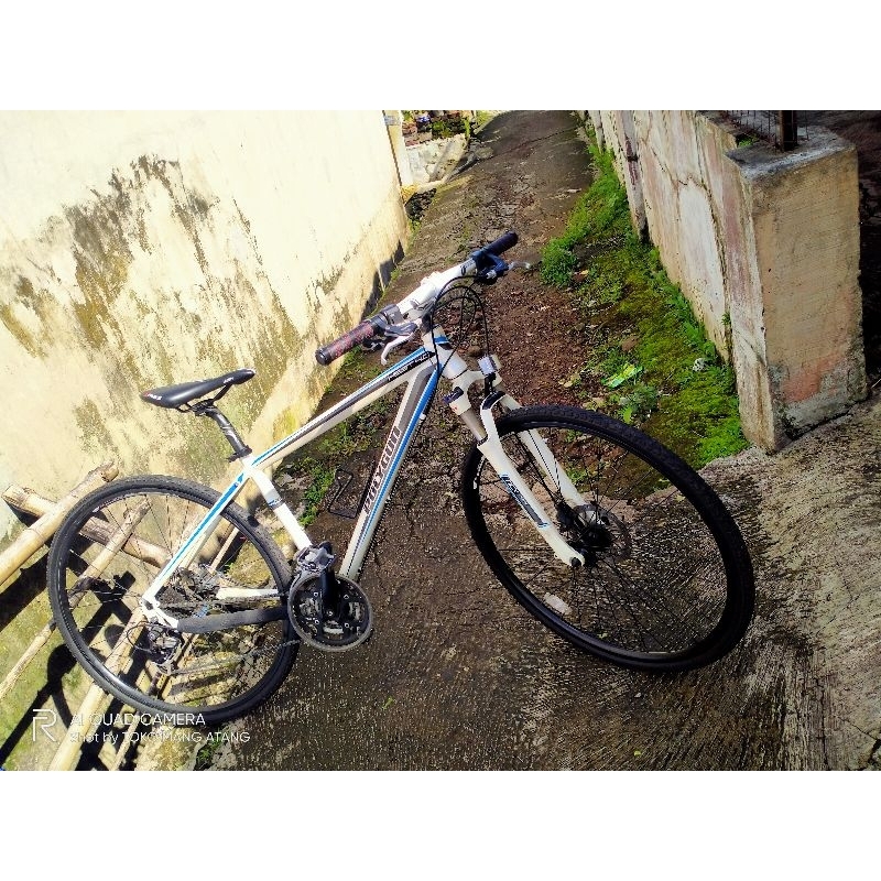 SEPEDA MTB POLYGON HEIST 4.0 RODA 700C SIZE 17" ATAU 'M' MURAH MULUS