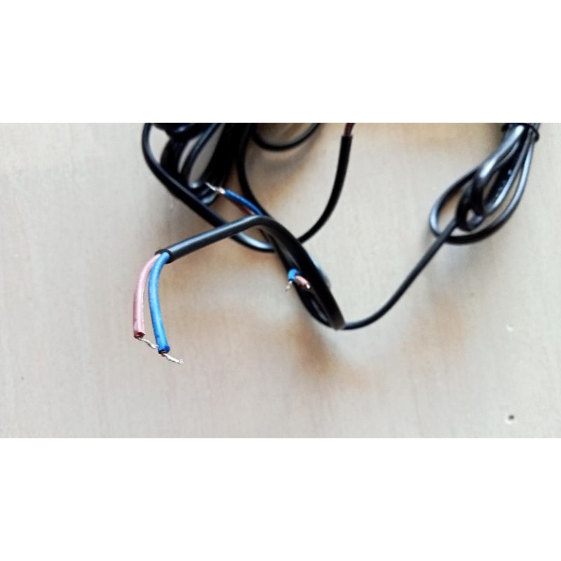 colokan listrik kabel colokan