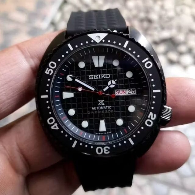 seiko mod black king turtle nh36 movement 43 mm