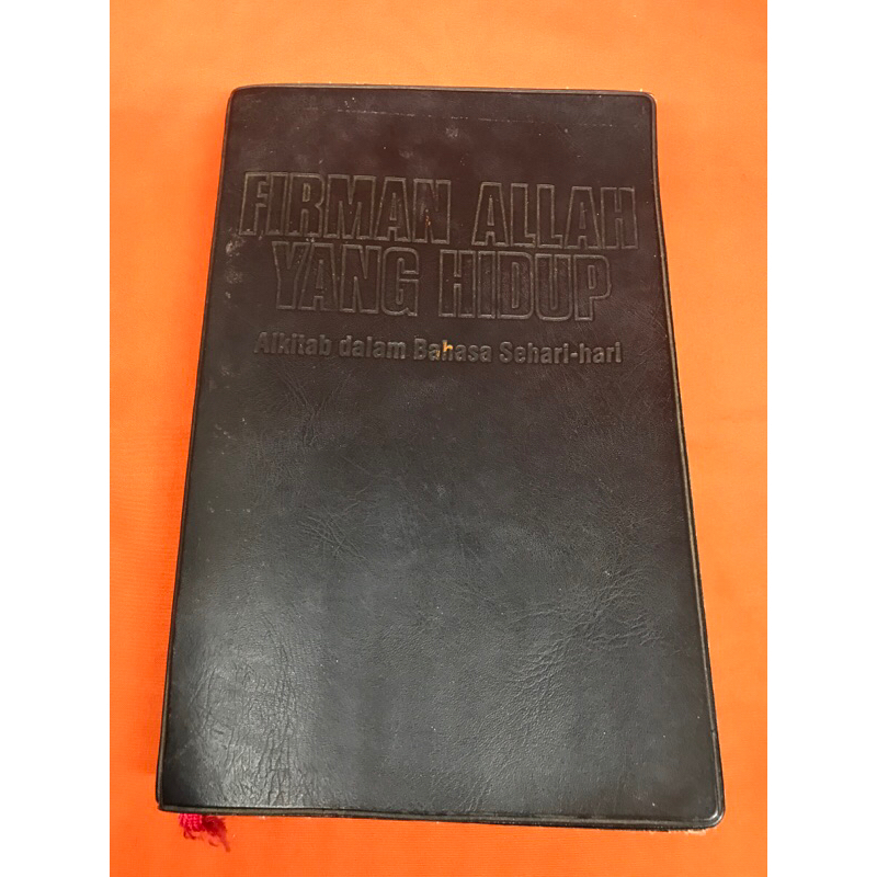 Buku Kristiani Firman Allah Yang Hidup
