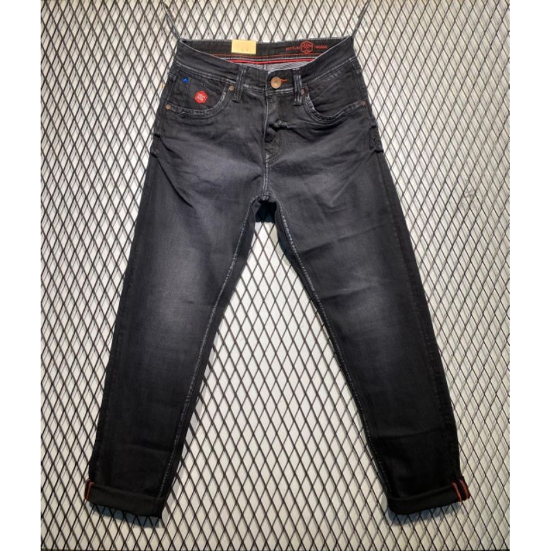 CELANA JEANS PRIA LEVEL NINE