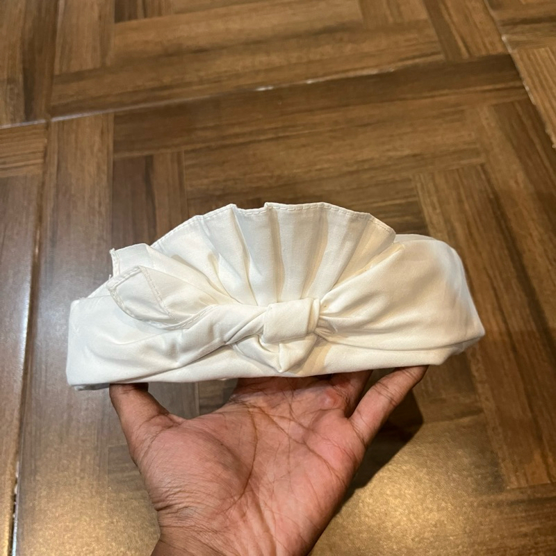 Udeng jadi jangar rimpit