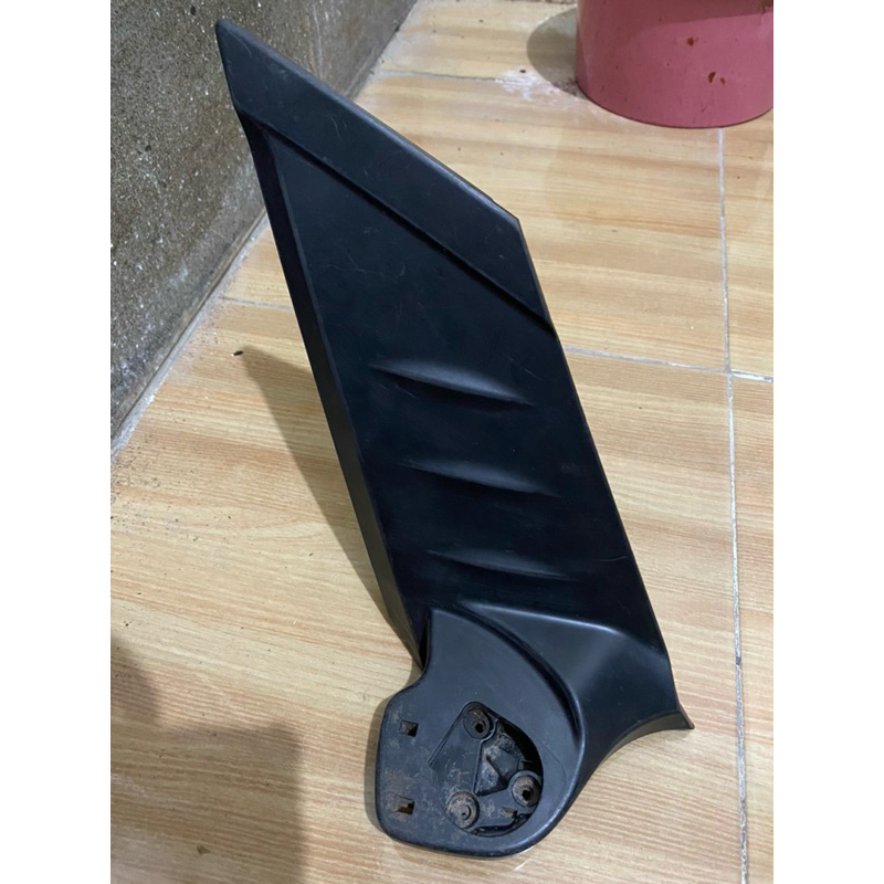 pangkon spion kanan mobilio 2014 - 2015 ori copotan