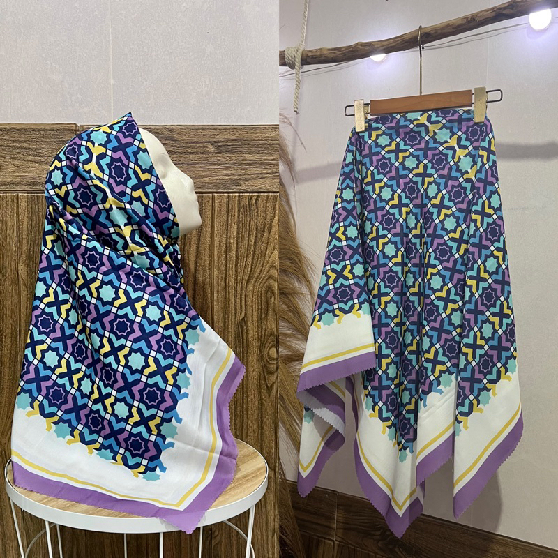 HIJAB VOAL MOTIF ZALINA ETHNIC SERIES BY SYAHIRABLE/HIJAB VOAL MOTIF SUBLIM WARNA UNGU LILAC