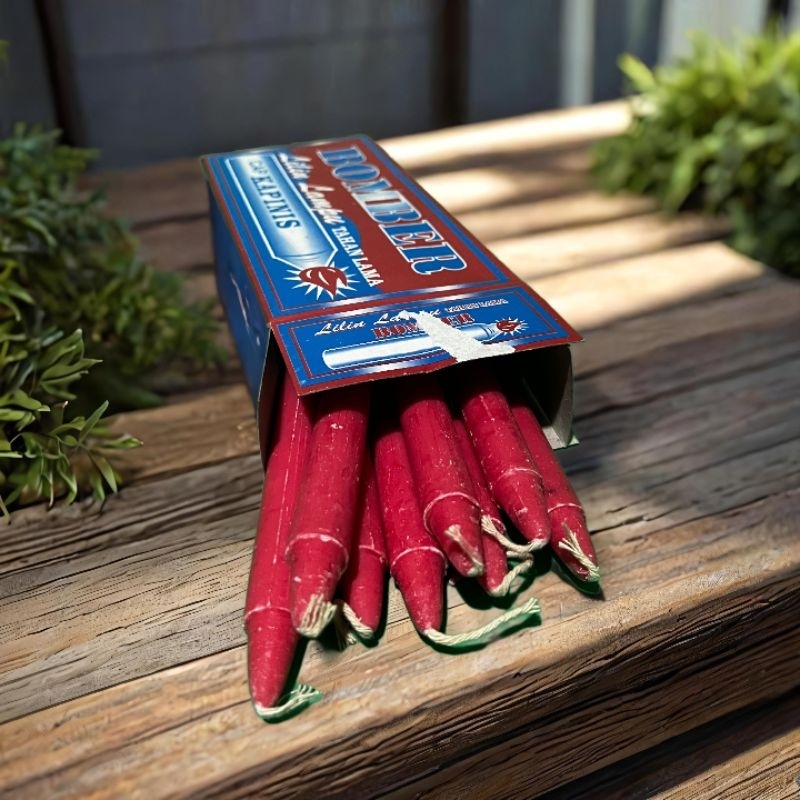 Lilin Lampu Putih & Warna Isi 8 Batang Cap Kapinis Bomber-S Lilin Batangan/Lilin Lampu/Lilin Peneran