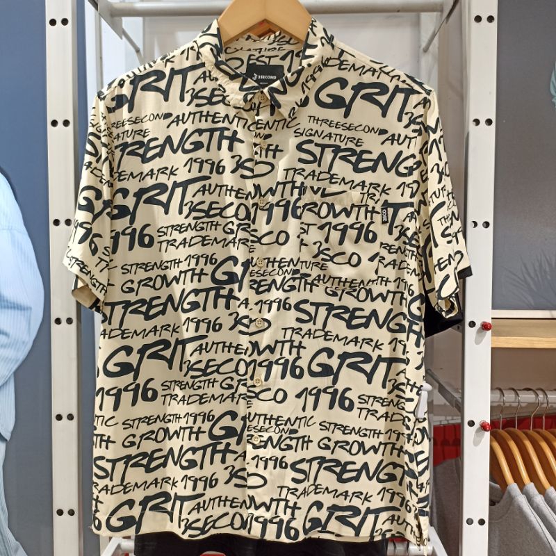 3SECOND - KEMEJA PRIA PRIA TANGAN PENDEK REGULAR FIT ORIGINAL 3SECOND