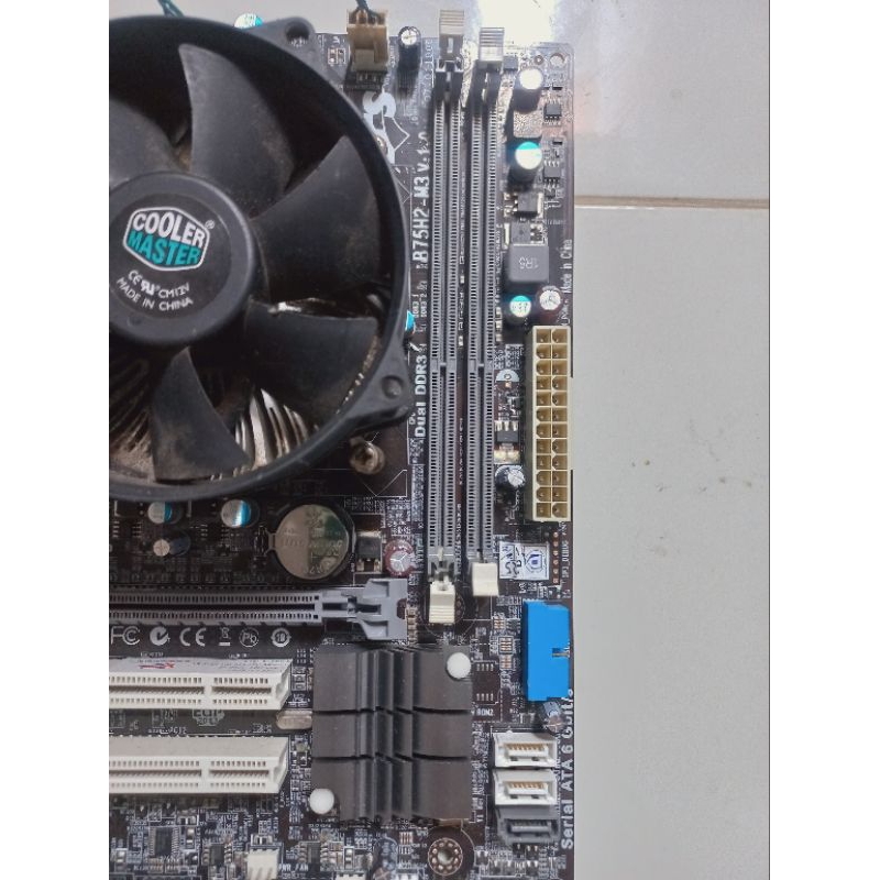 mainboard motherboar mobo ECS B75H2-M3 sokcet 1155 LIKE NEW