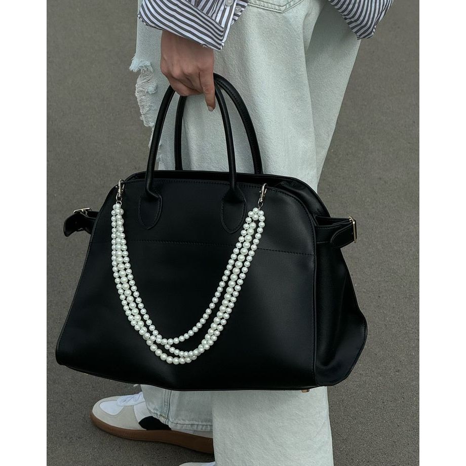 long pearl strap bag charm