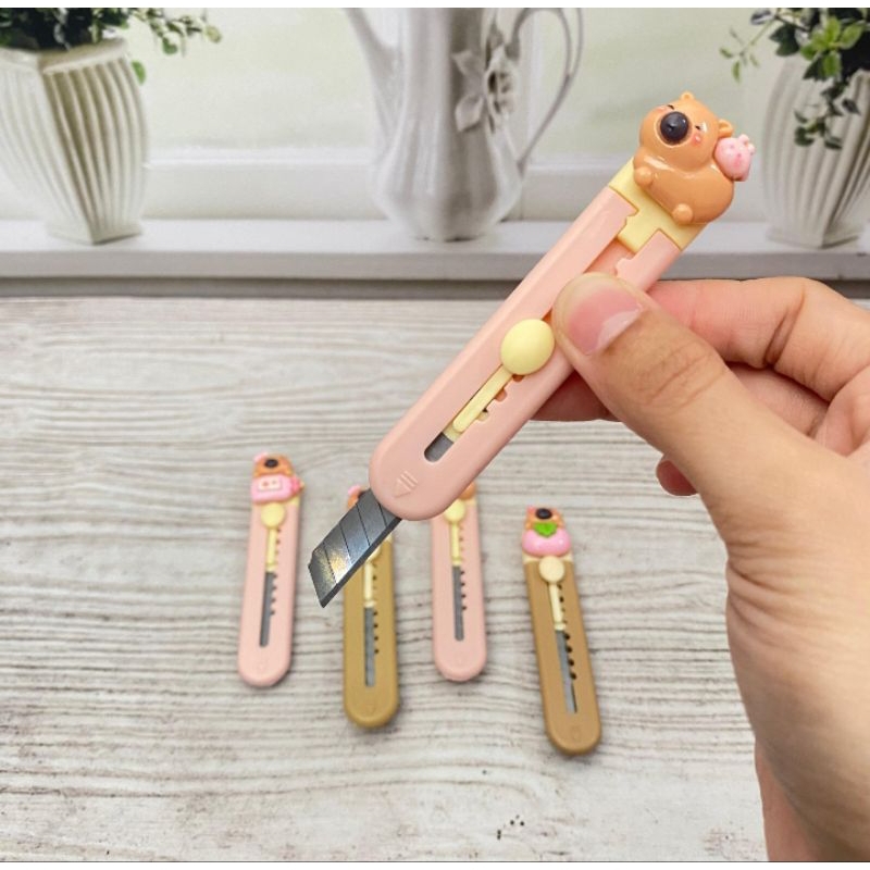 

Cutter Mini CappyBara Cutter Mini Model CappyBara Cutter Lucu Unik Termurah