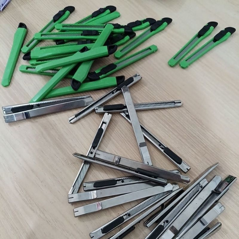 

Cutter Kecil (Harga per Pcs)