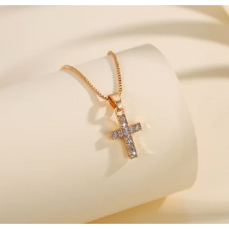 Liontin salib permata 18k