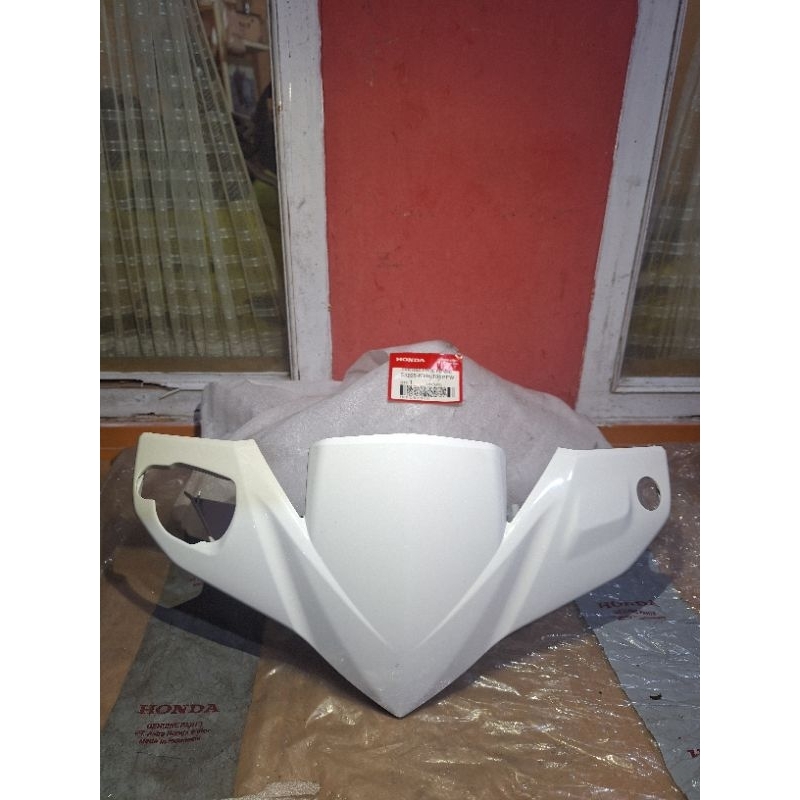 cover batok lampu depan vario techno 110 karbu original ahm honda 53205-KVB-T00pfw putih